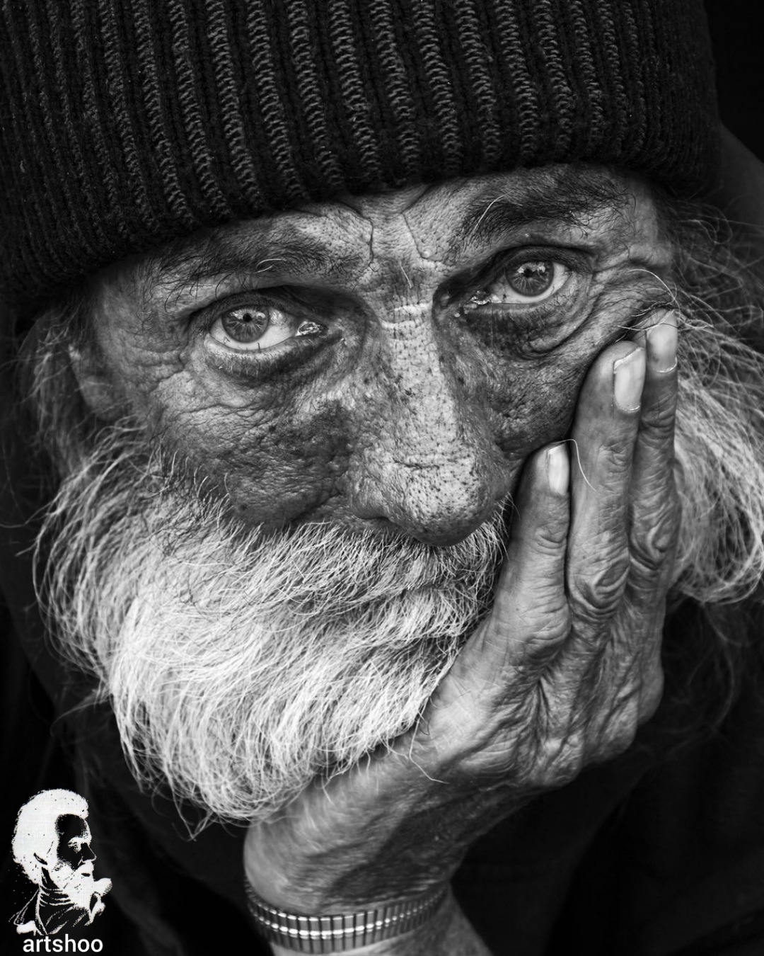 مدل پرتره سیاه قلم